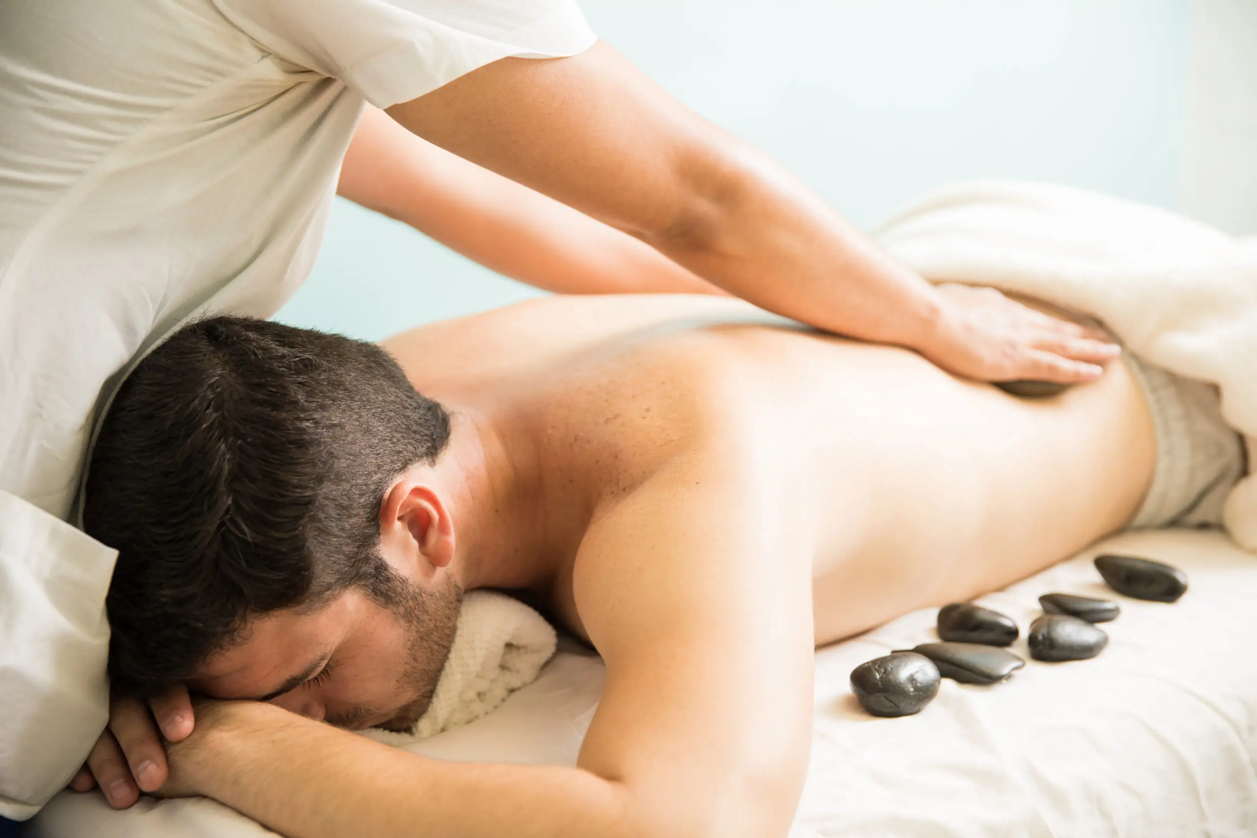 Hotstone Massage/Heated table<br />
